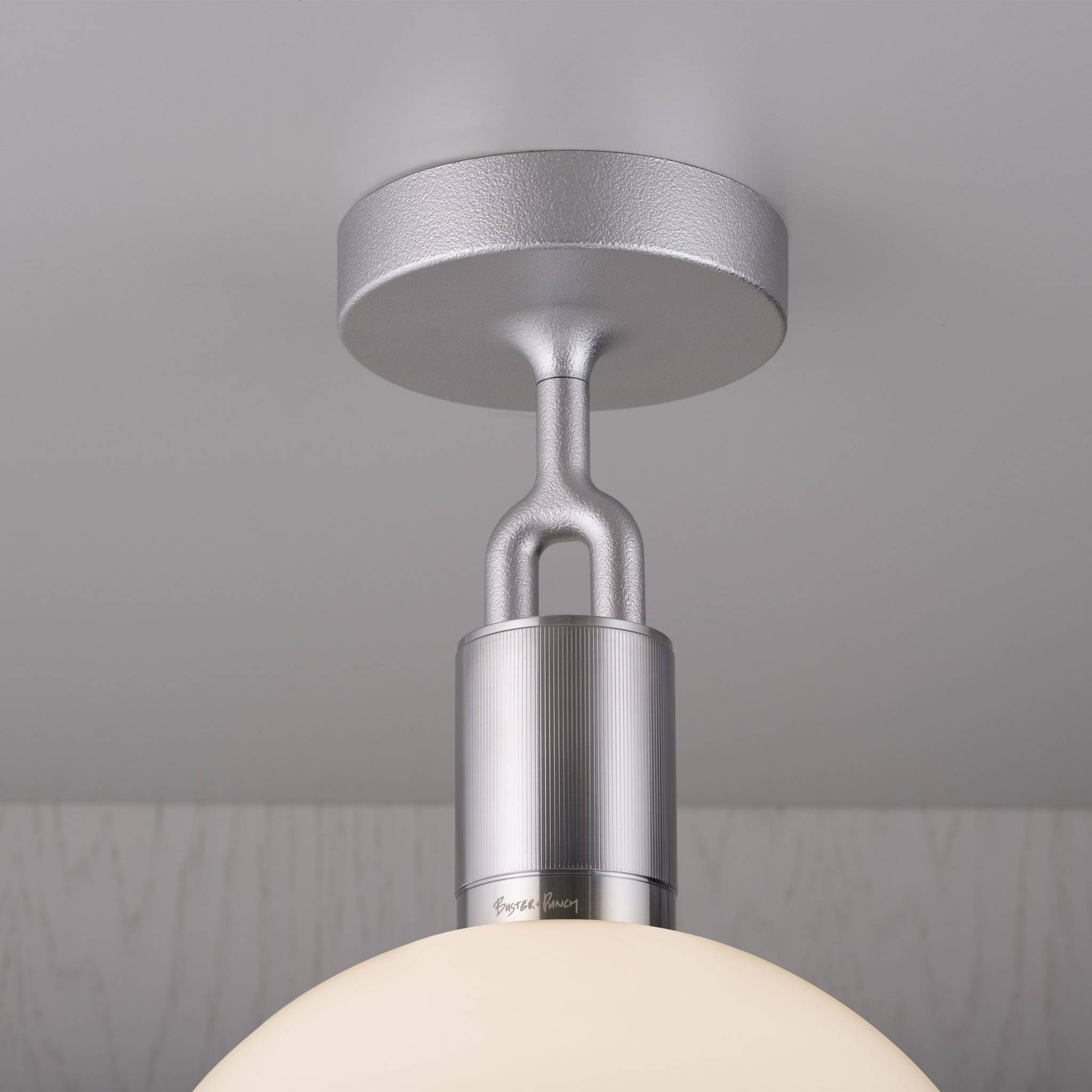 FORKED CEILING / LINEAR / GLOBE / OPAL / MEDIUM