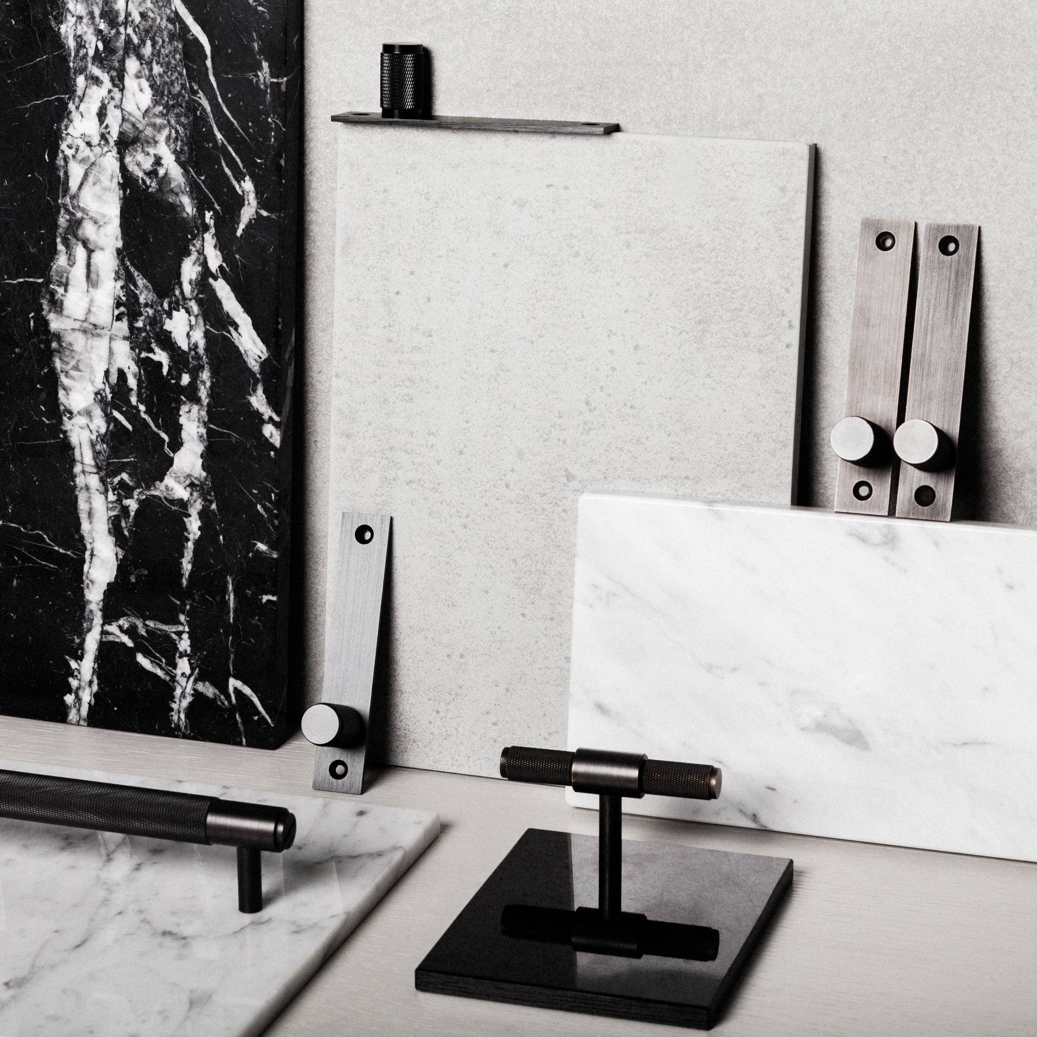 PULL BAR / DOUBLE-SIDED / CROSS