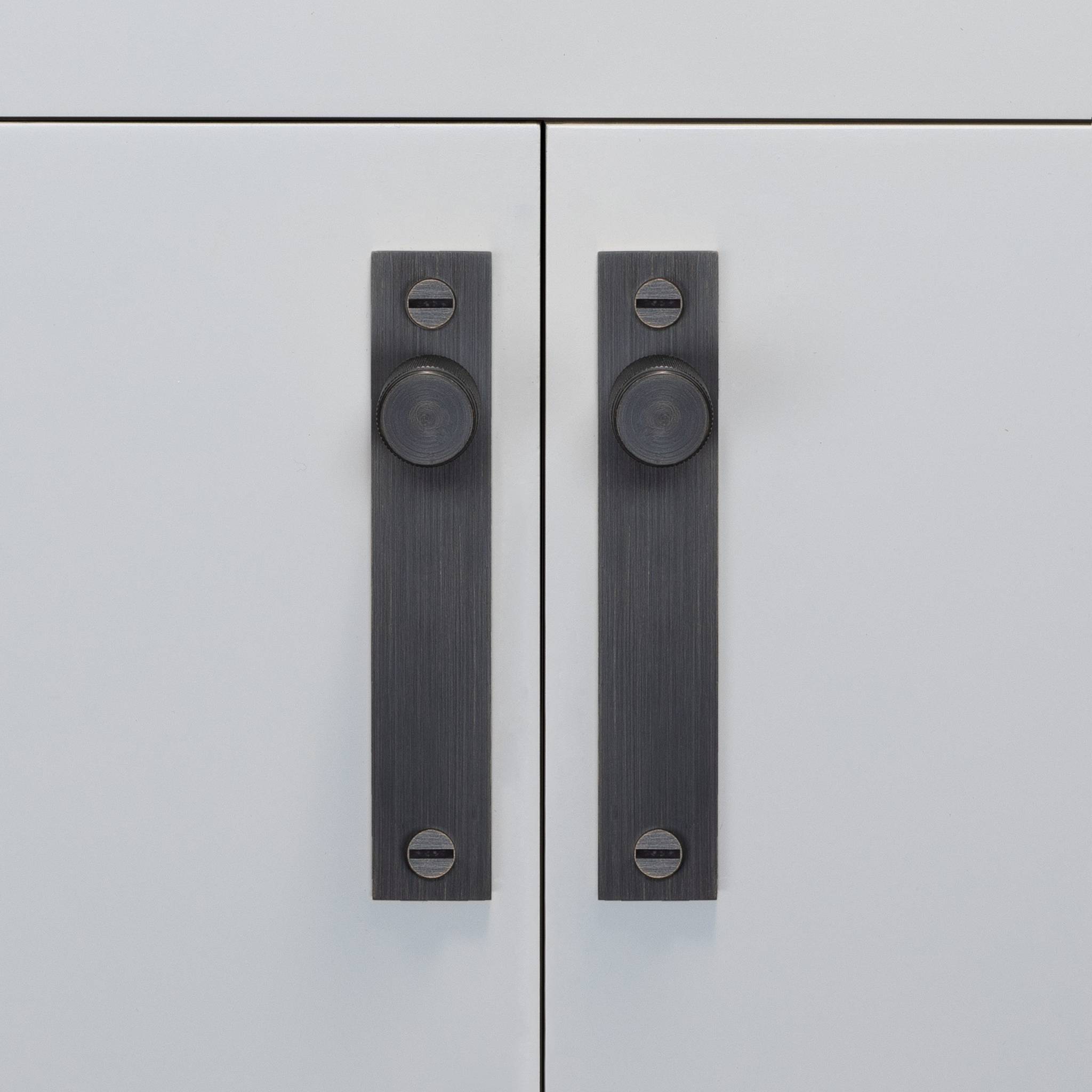 FURNITURE KNOB / PLATE / CROSS