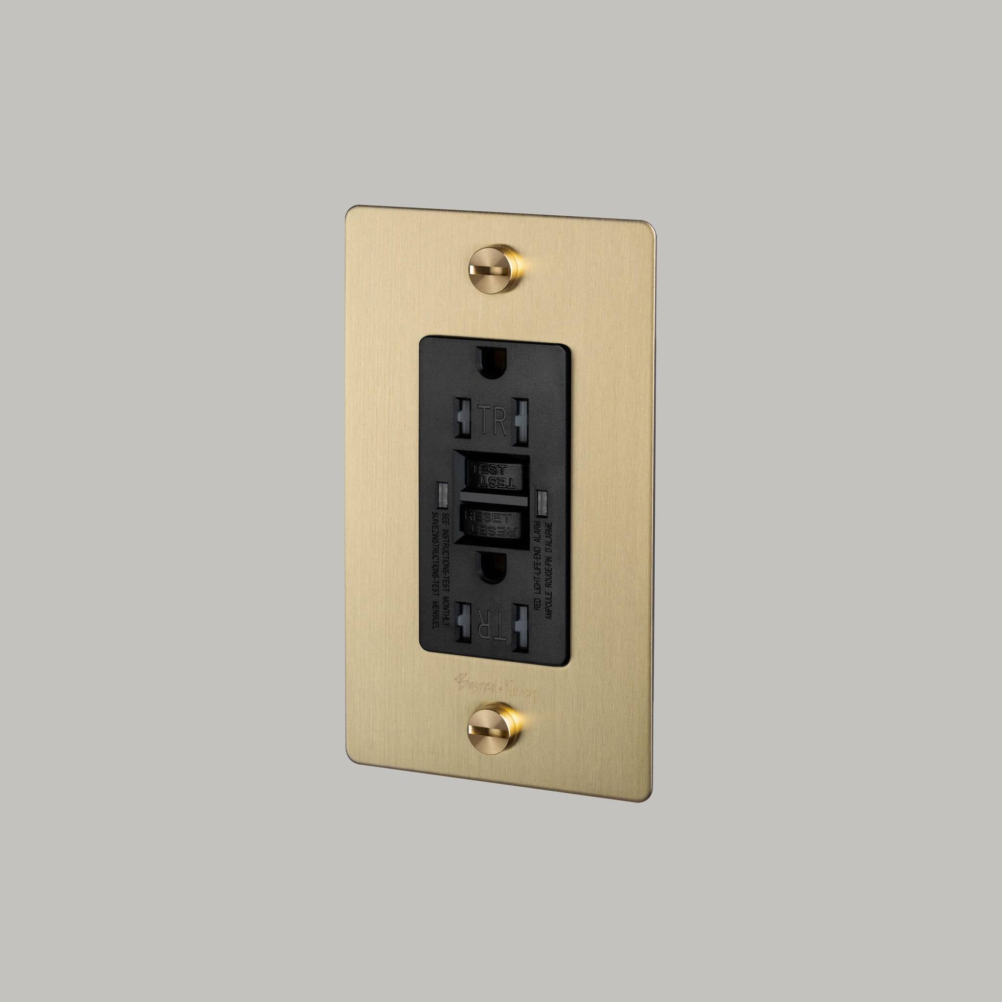 1G DUPLEX OUTLET / GFCI / CROSS / WITH LOGO