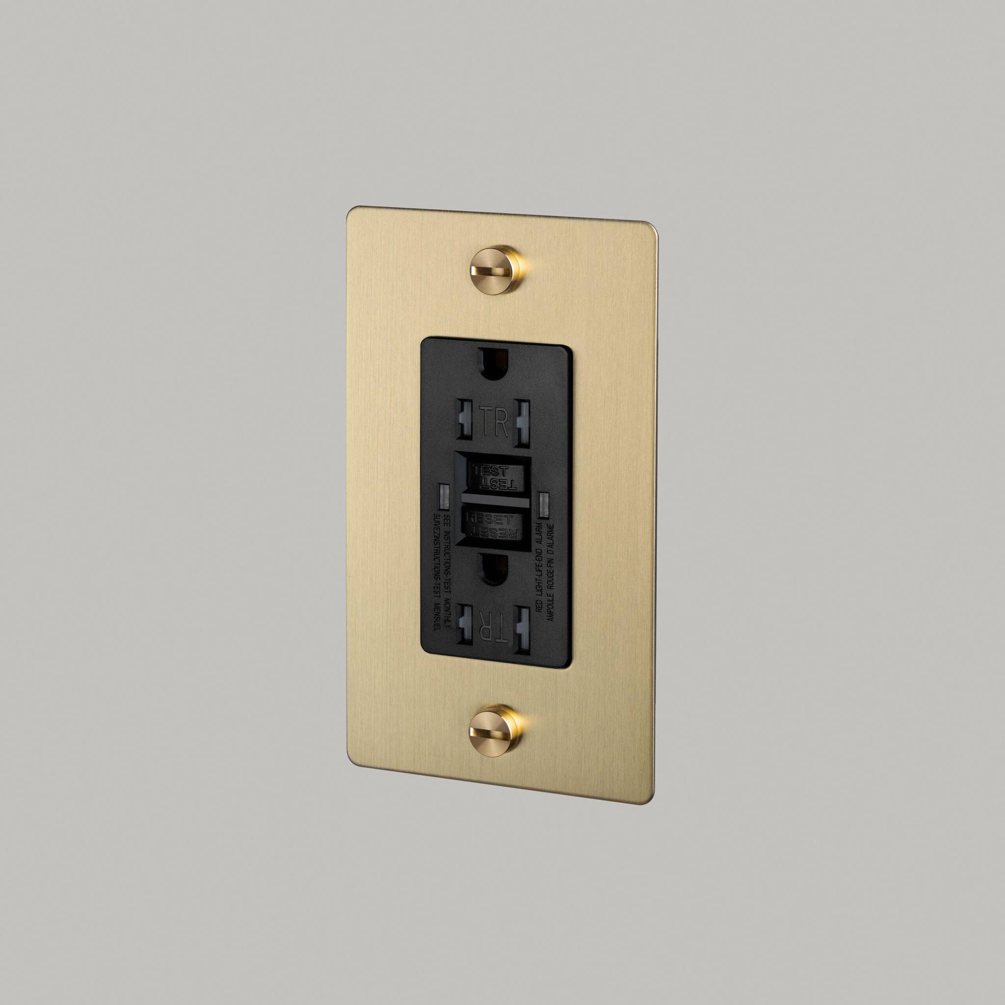1G DUPLEX OUTLET / GFCI / CROSS / WITHOUT LOGO
