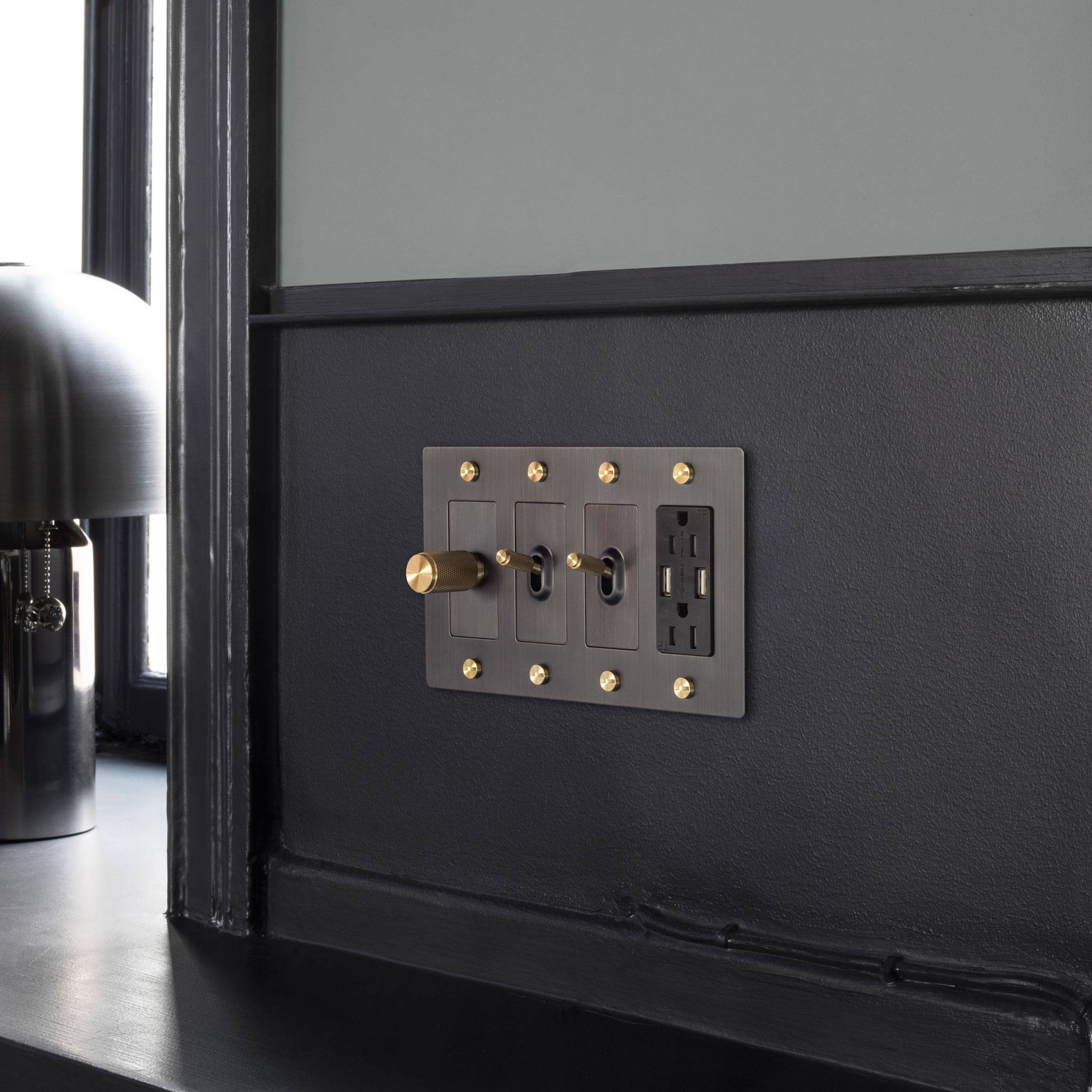 4G PLATE / WITHOUT LOGO