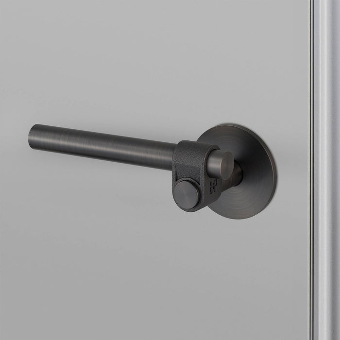 DOOR HANDLE / FIXED / 2-9/16 INCH ROSE / LEFT HAND / CAST