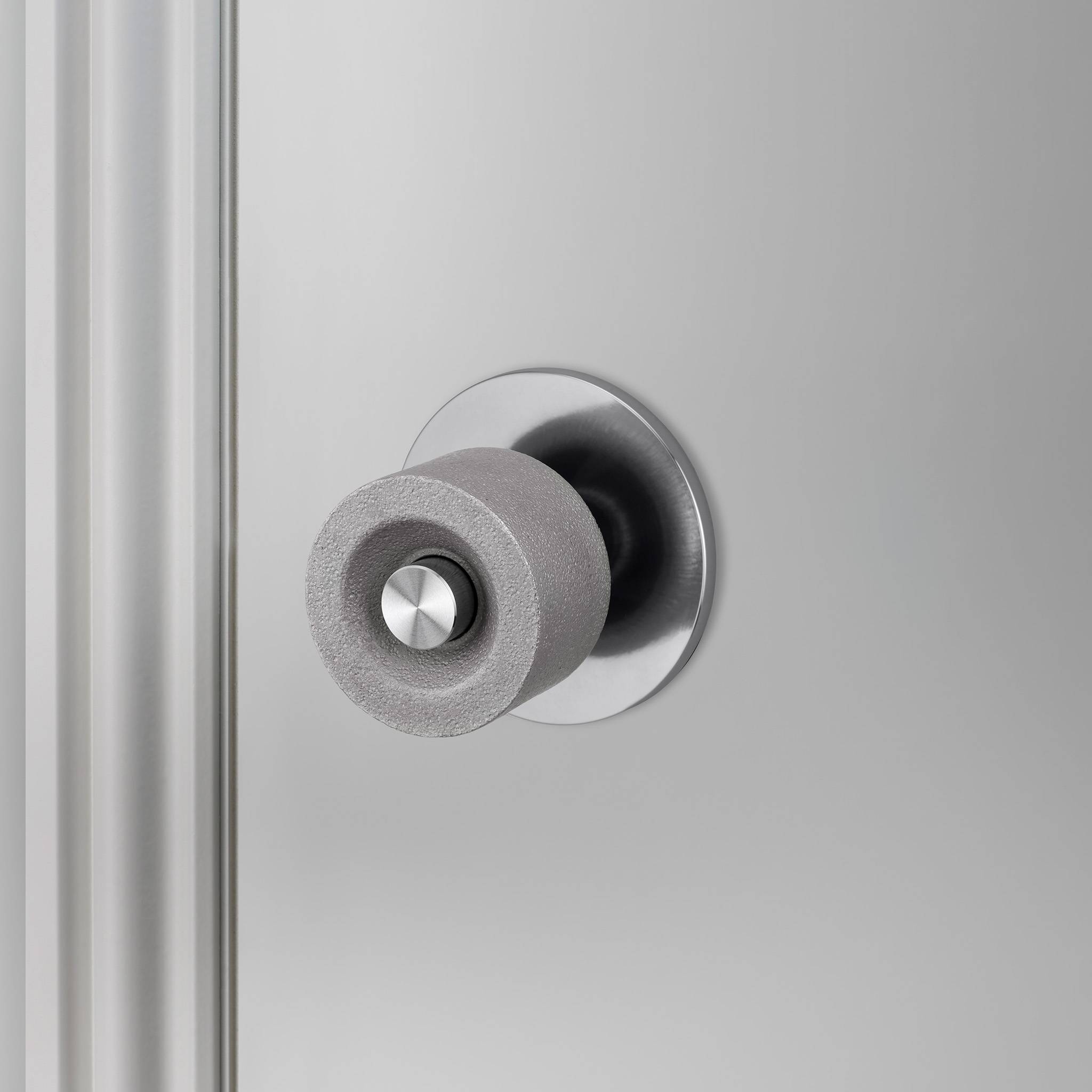 DOOR KNOB SET / CAST