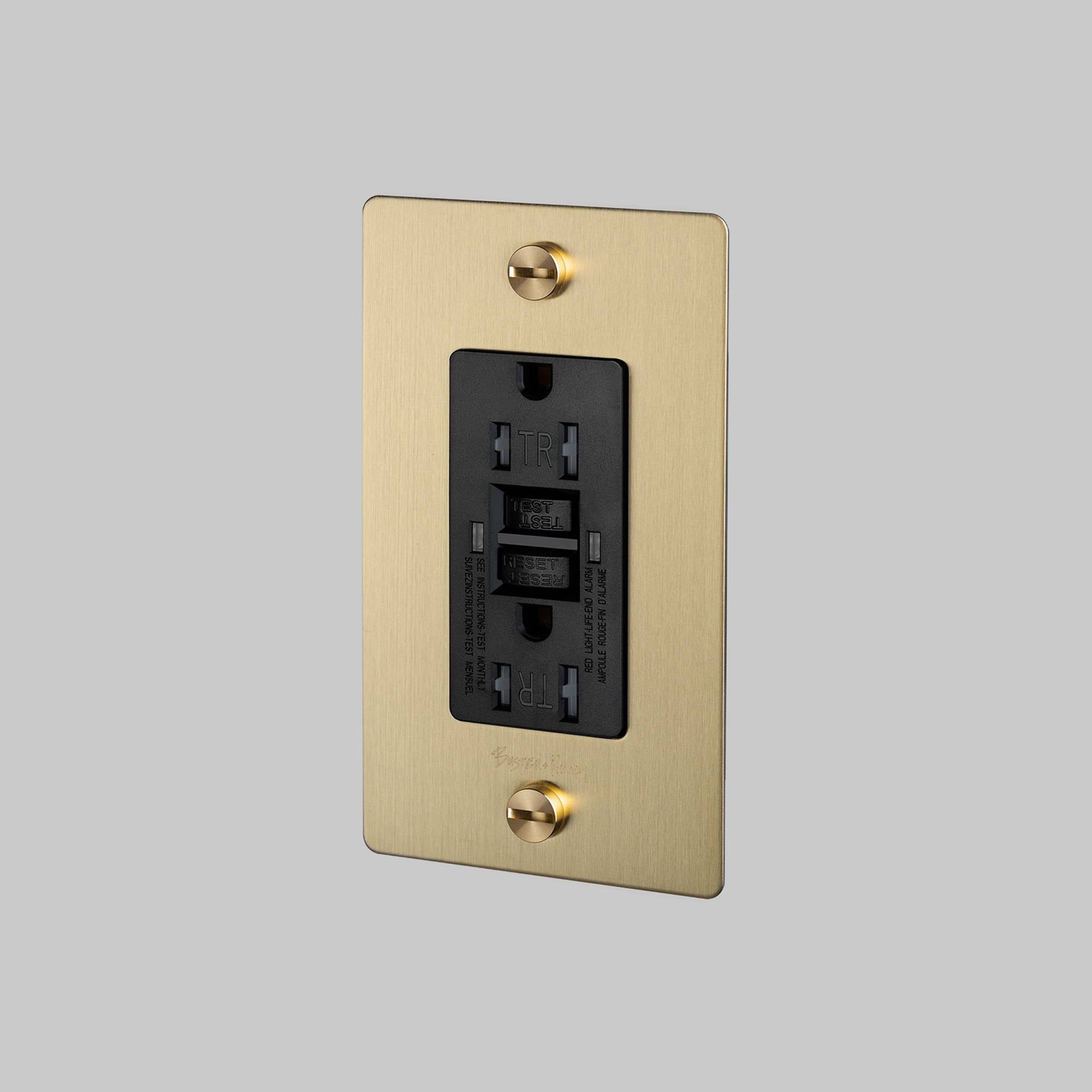1G DUPLEX OUTLET / GFCI / CROSS / WITH LOGO