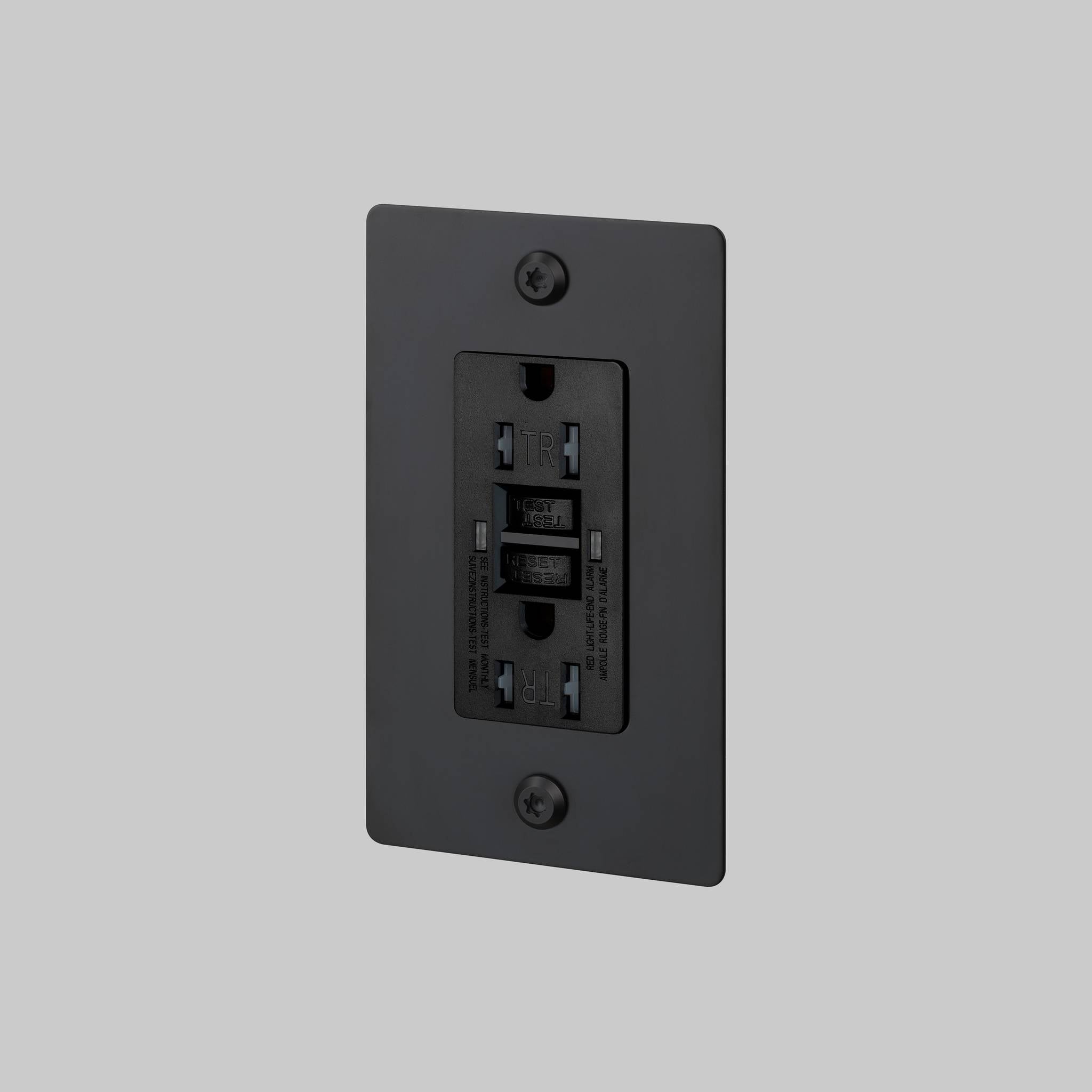 1G DUPLEX OUTLET / GFCI / LINEAR / WITHOUT LOGO