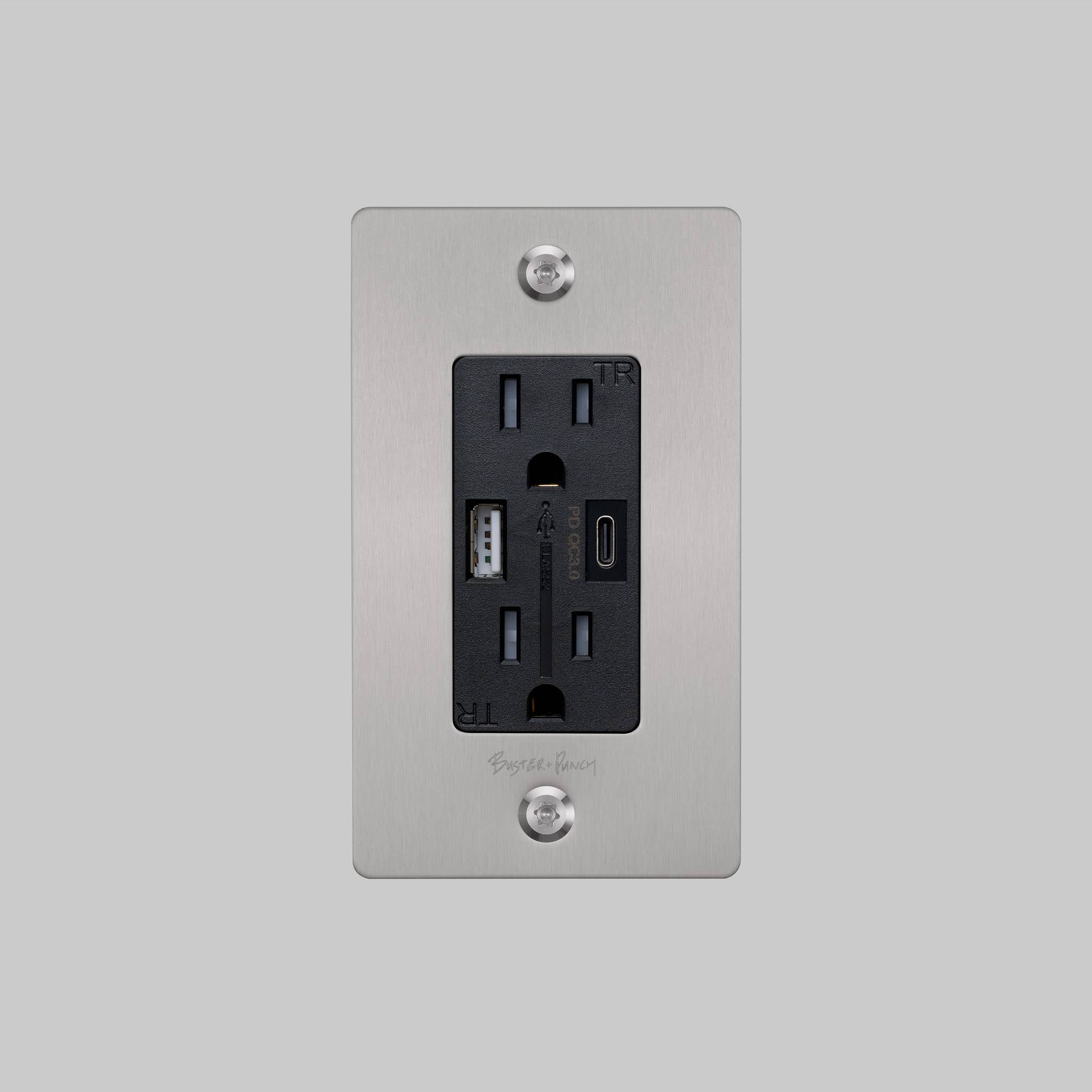 1G DUPLEX OUTLET / USB A + C / LINEAR / WITH LOGO