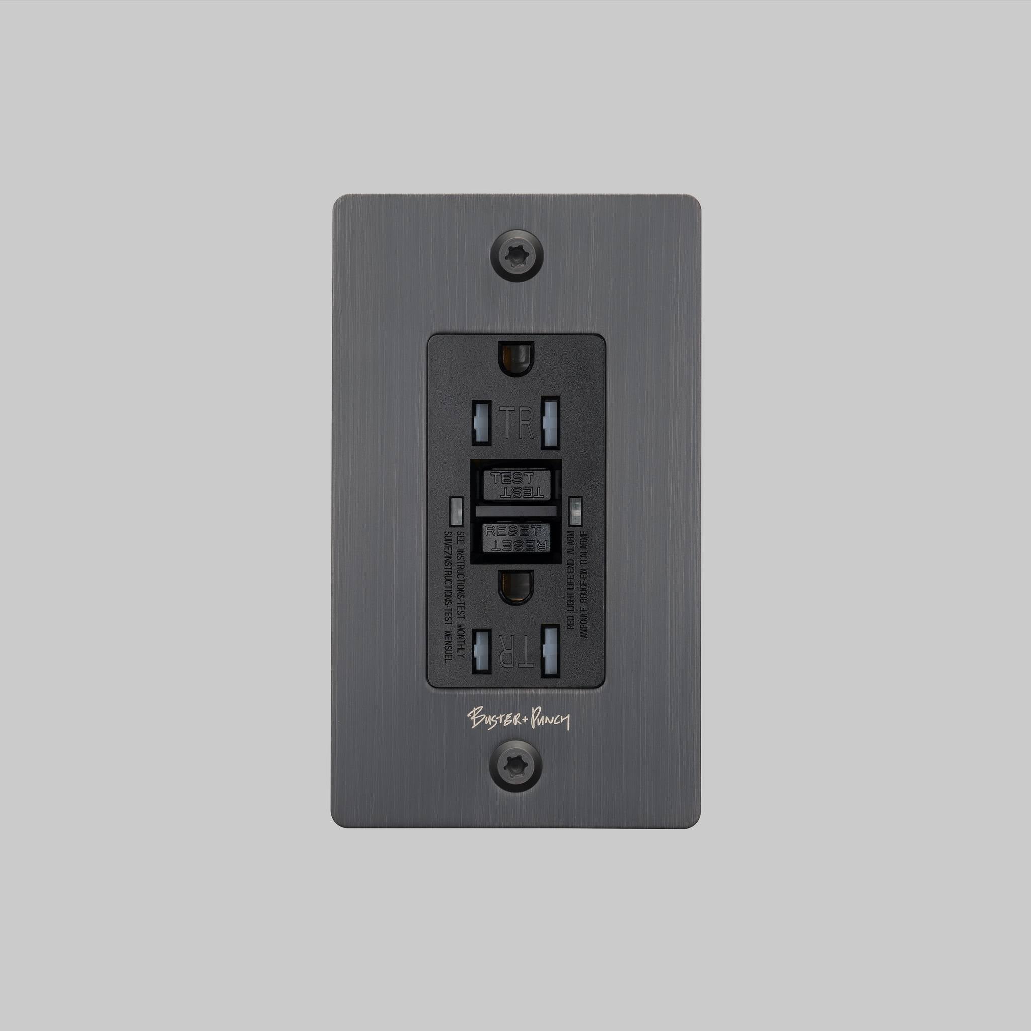 1G DUPLEX OUTLET / GFCI / LINEAR / WITH LOGO