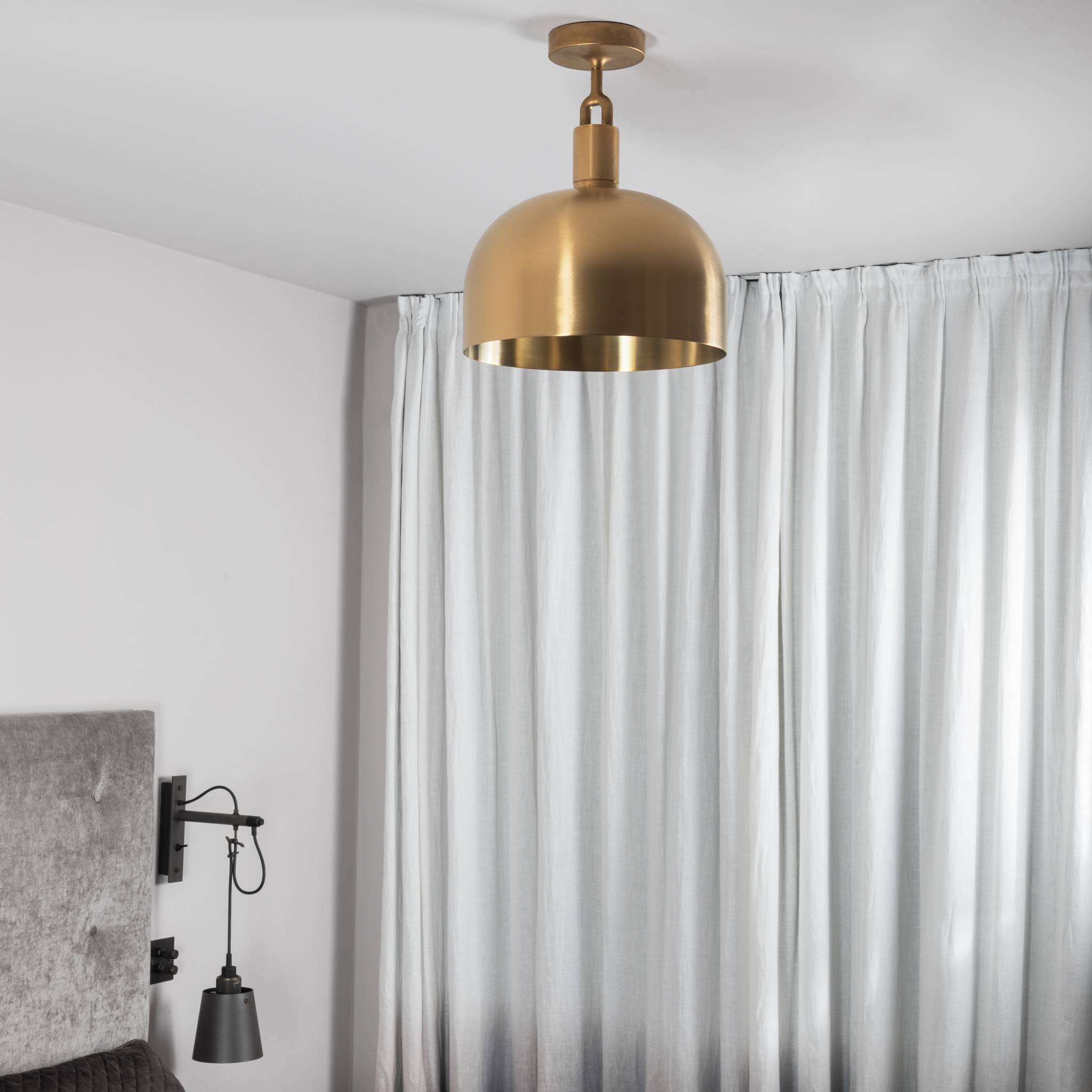 FORKED CEILING / LINEAR / SHADE / LARGE
