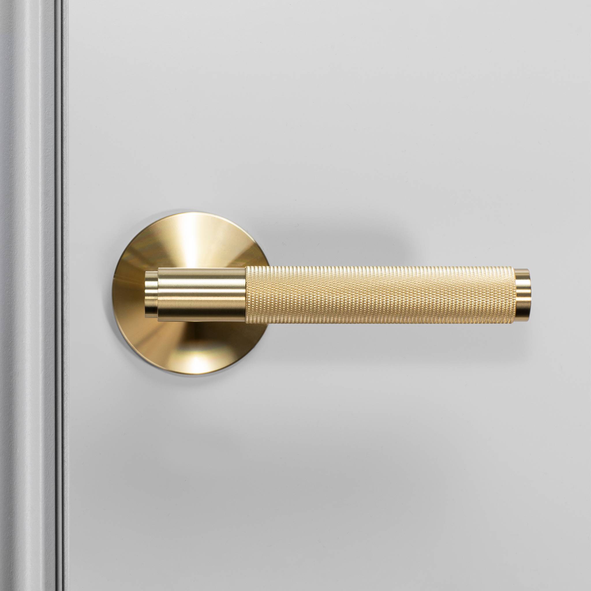 DOOR HANDLE SET / PRIVACY / CROSS