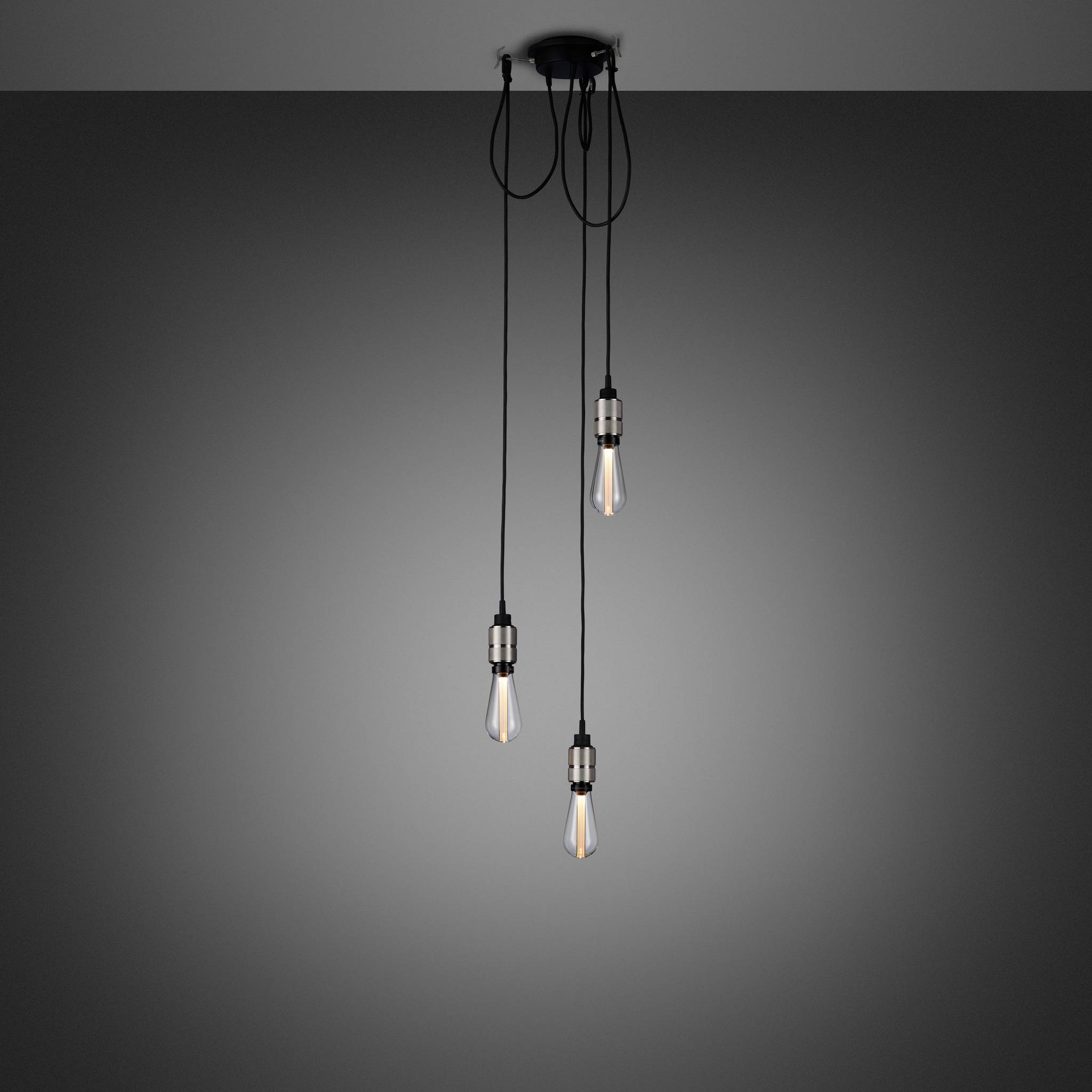 HOOKED 3.0 / NUDE / CROSS