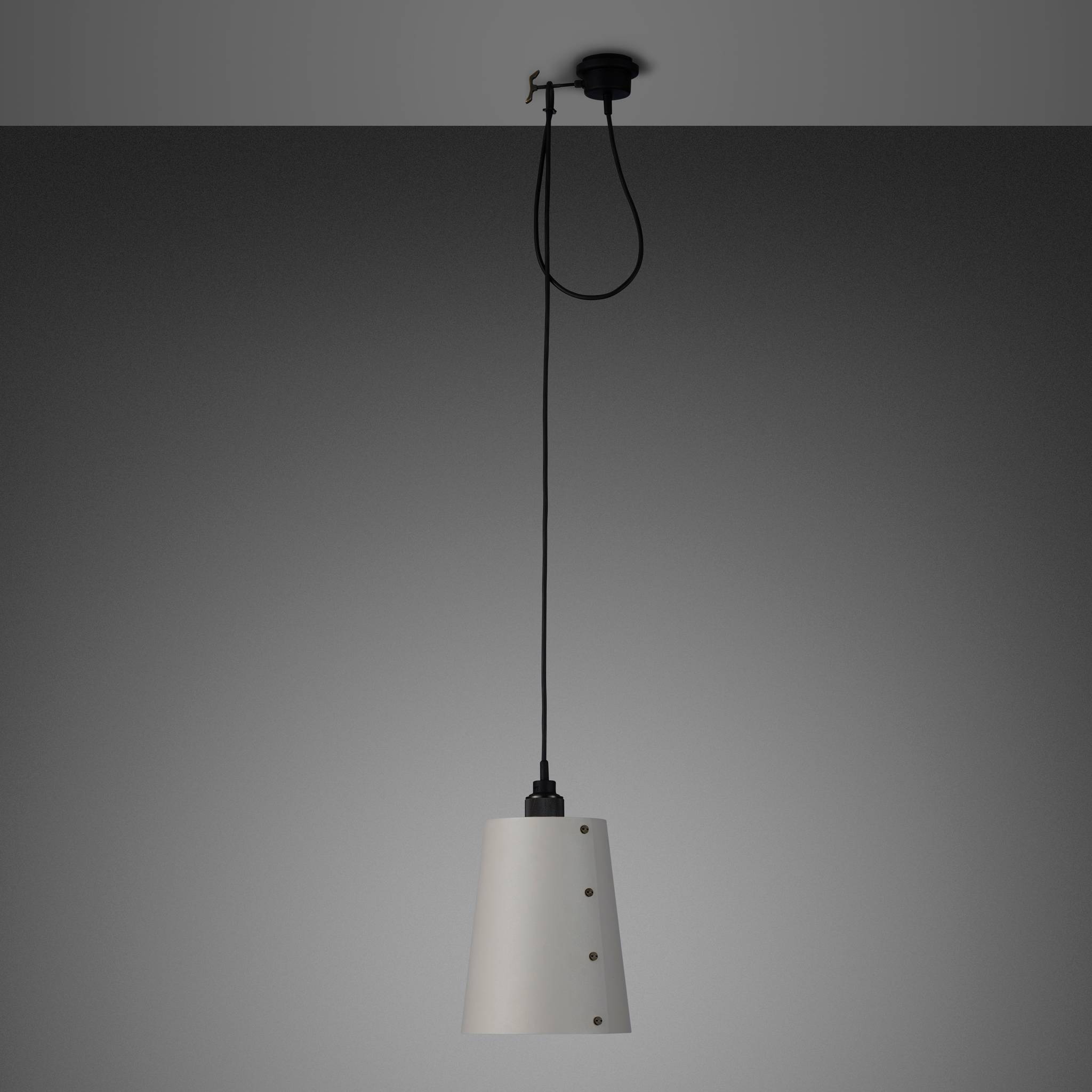 HOOKED 1.0 / LARGE / CROSS / STONE