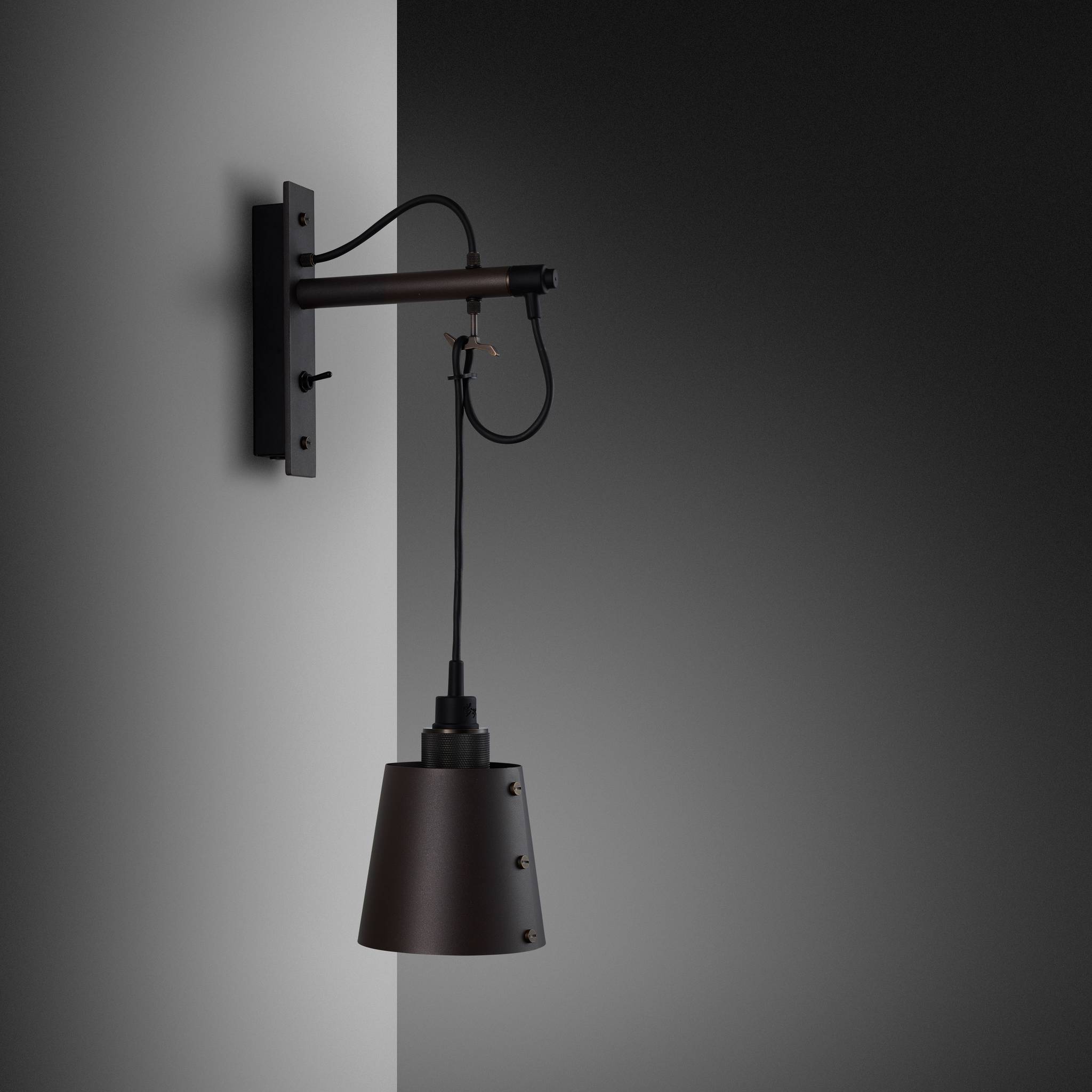 HOOKED WALL / CROSS / SMALL / GRAPHITE