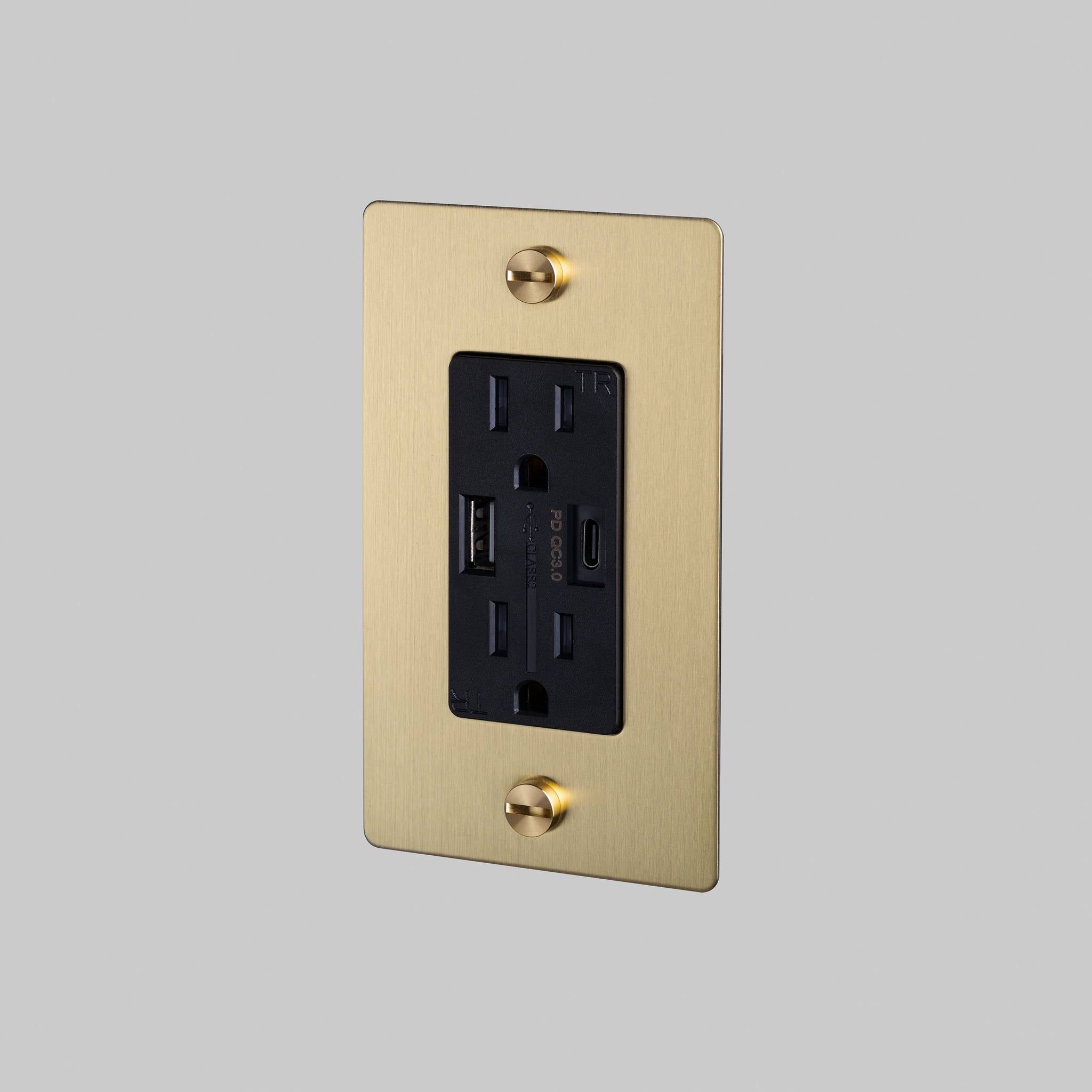 1G DUPLEX OUTLET / USB A + C / CROSS / WITH LOGO