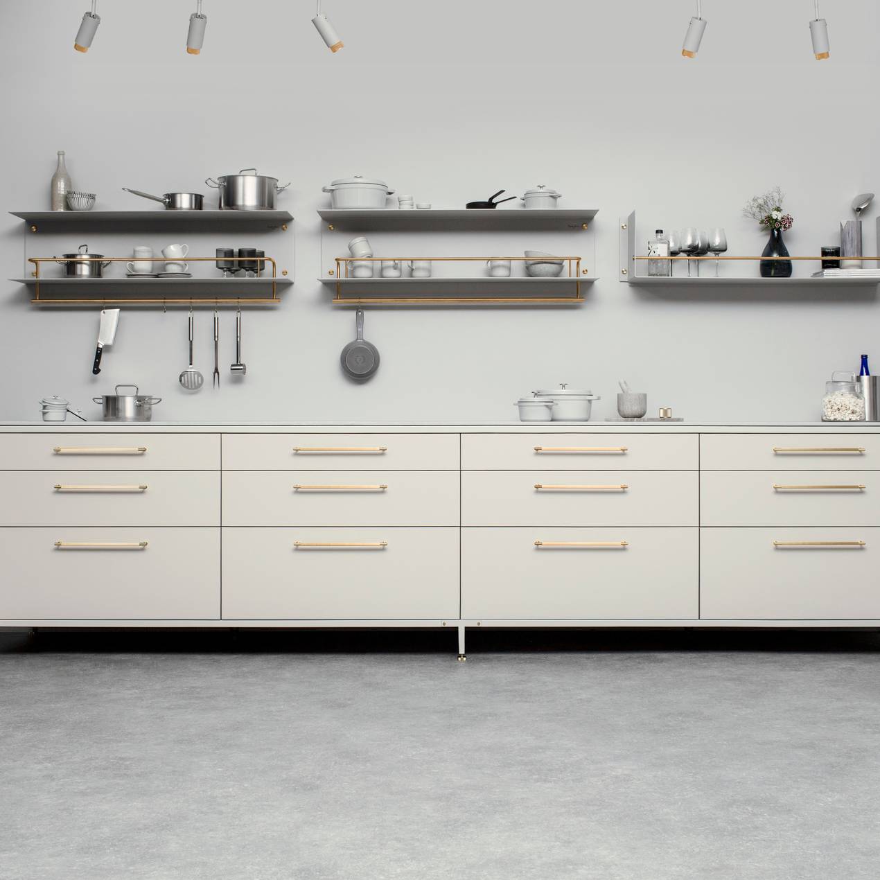 KITCHEN SHELF / HANGER / STONE